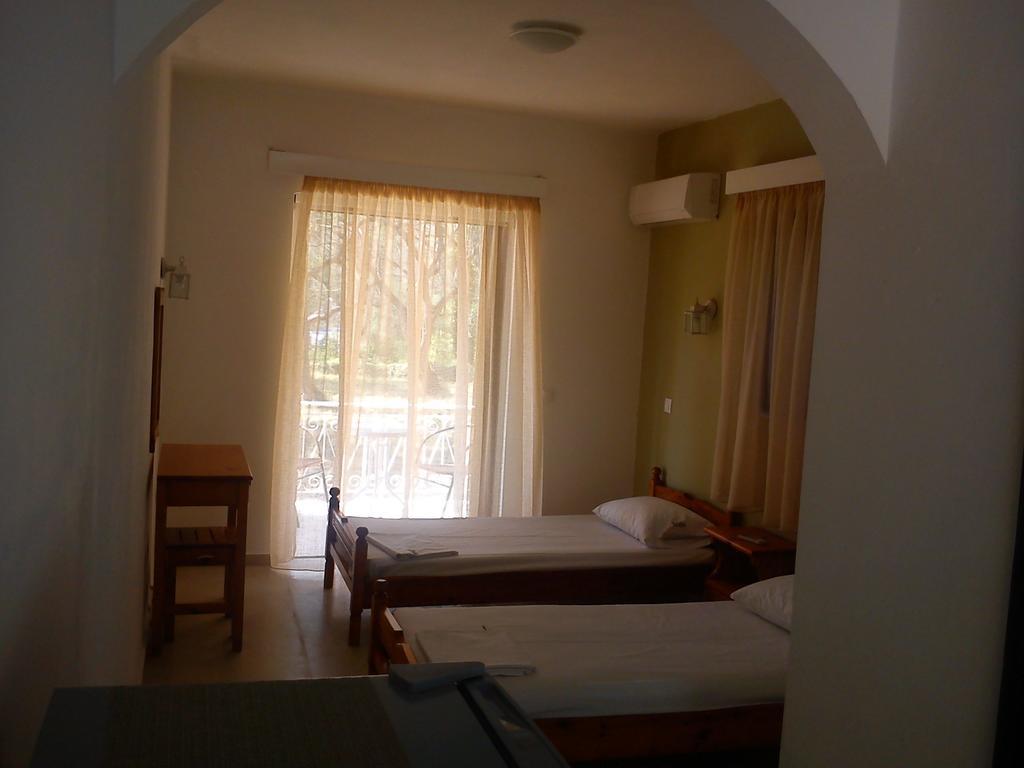 Elaia Resorts Perama (Corfu) Quarto foto