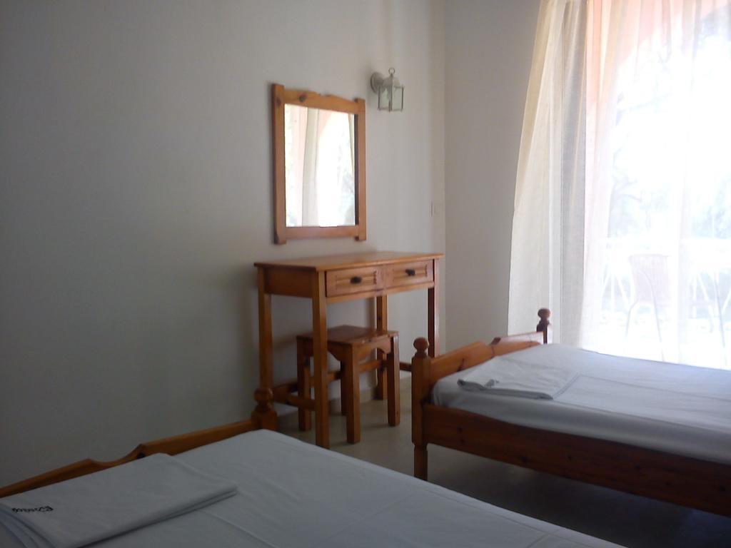 Elaia Resorts Perama (Corfu) Quarto foto