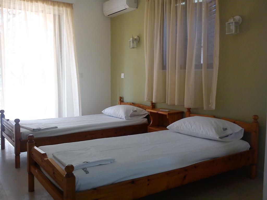 Elaia Resorts Perama (Corfu) Quarto foto