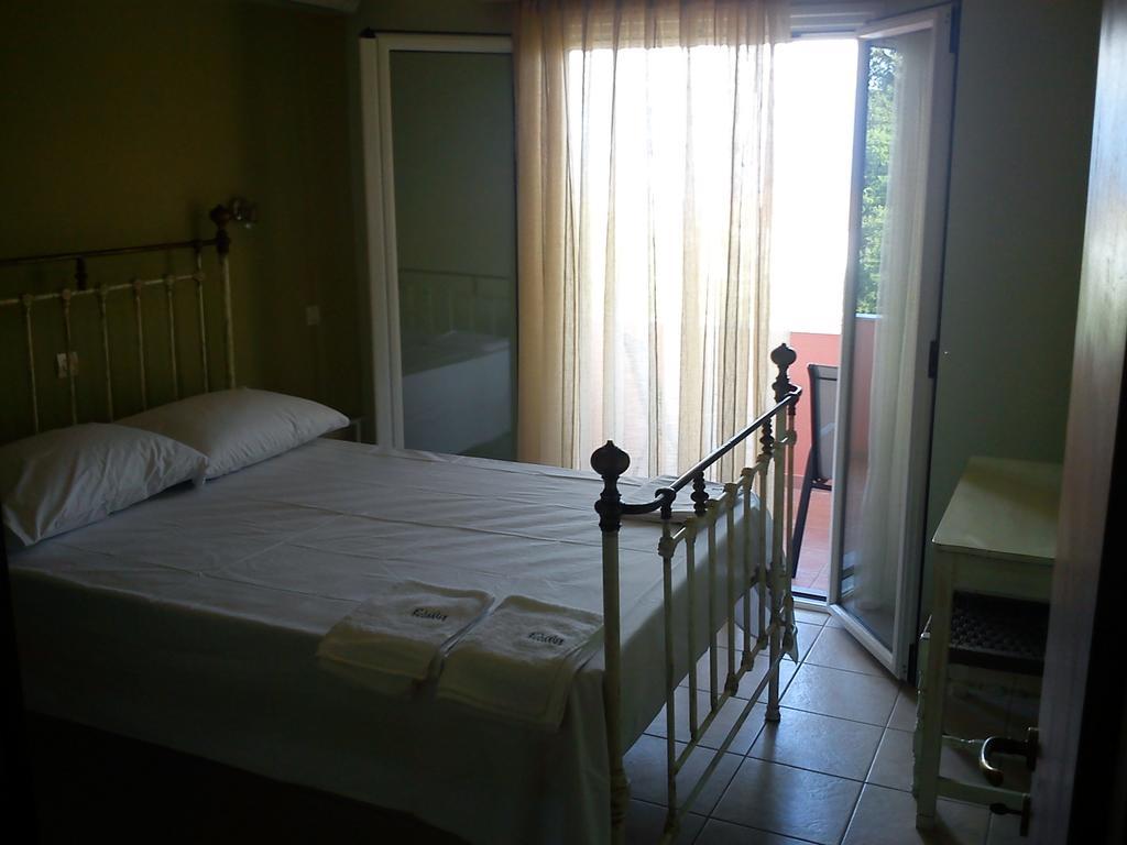 Elaia Resorts Perama (Corfu) Quarto foto