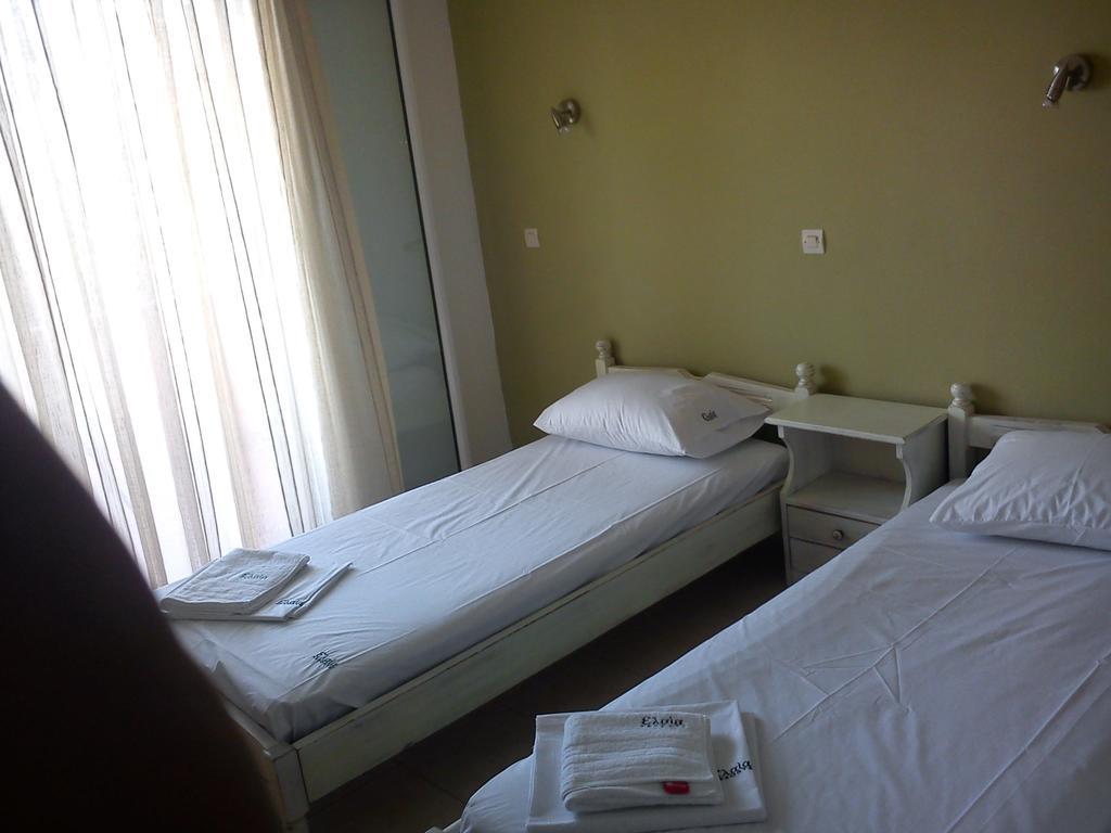 Elaia Resorts Perama (Corfu) Quarto foto